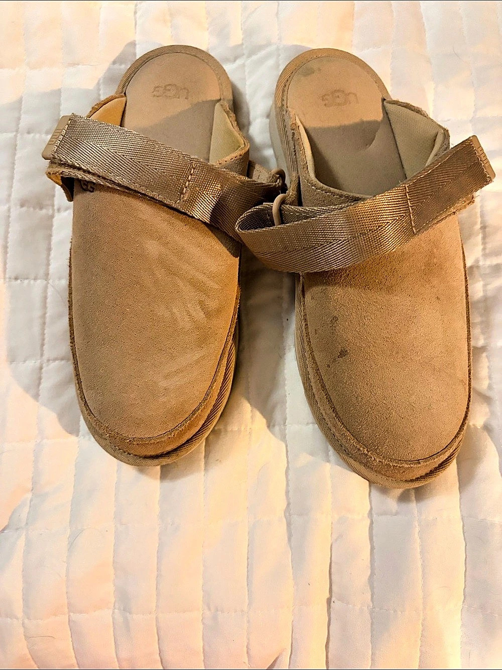 UGG Kids' Goldenstar Clog Women's Brown Leather Sandals US 4
